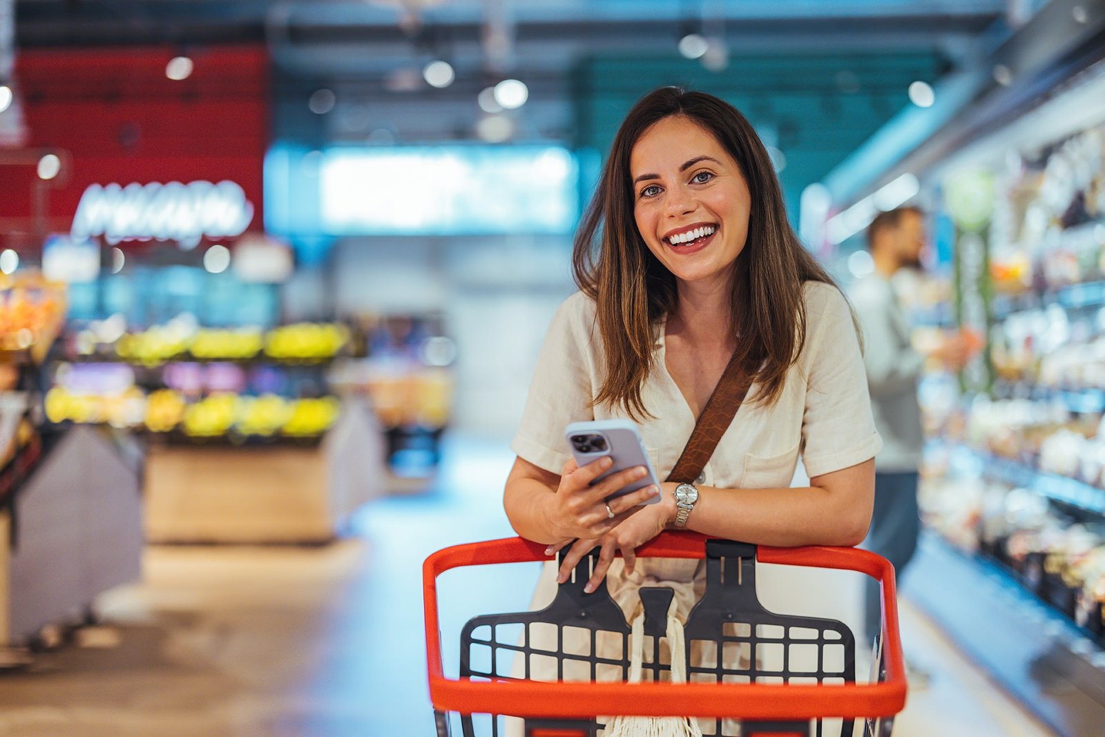 E-commerce & Retail